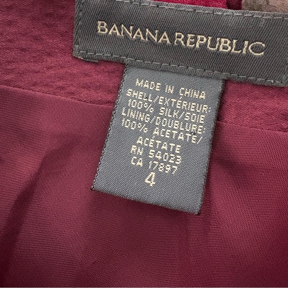 Banana Republic Y2K Burgundy Floral 100% Silk Shell Skirt. Sz 4 - Picture 13 of 14